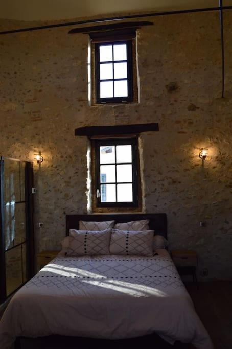 Tour Medievale Fortifiee Entierement Restaure Saint-Sever  Exterior photo