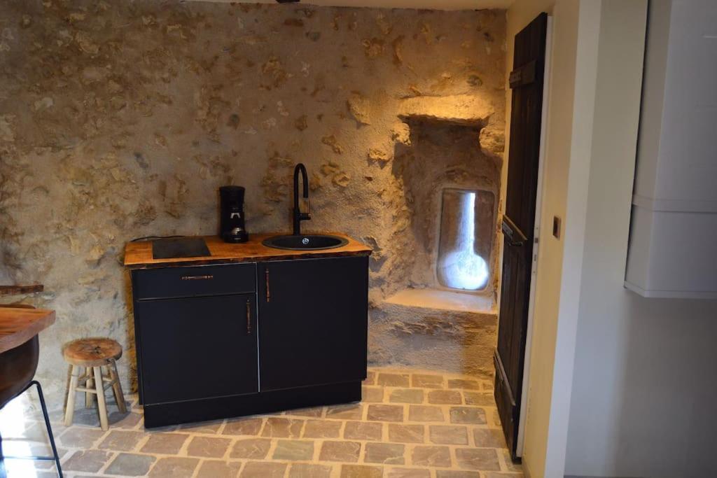 Tour Medievale Fortifiee Entierement Restaure Saint-Sever  Exterior photo